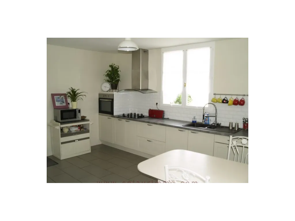  BEAUTIFUL BUNGALOW HOUSE ON HIS LAND OF 2821 M &sup2;
