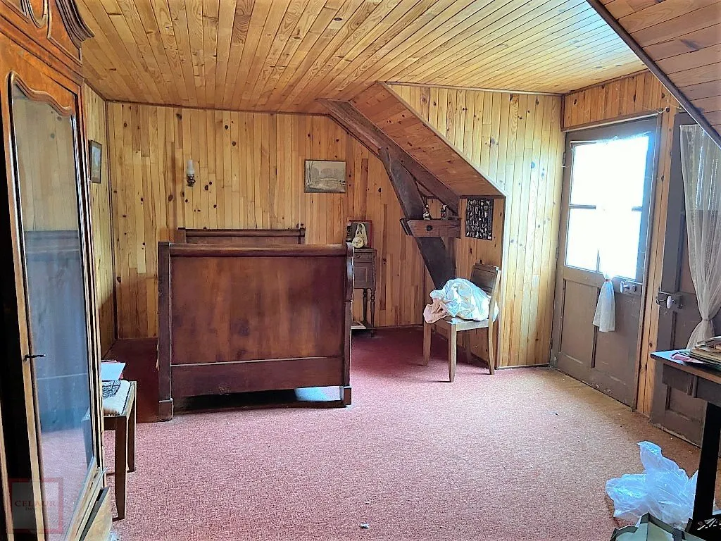 MAISON EN PIERRE AVEC 1600M&sup2; DE TERRAIN