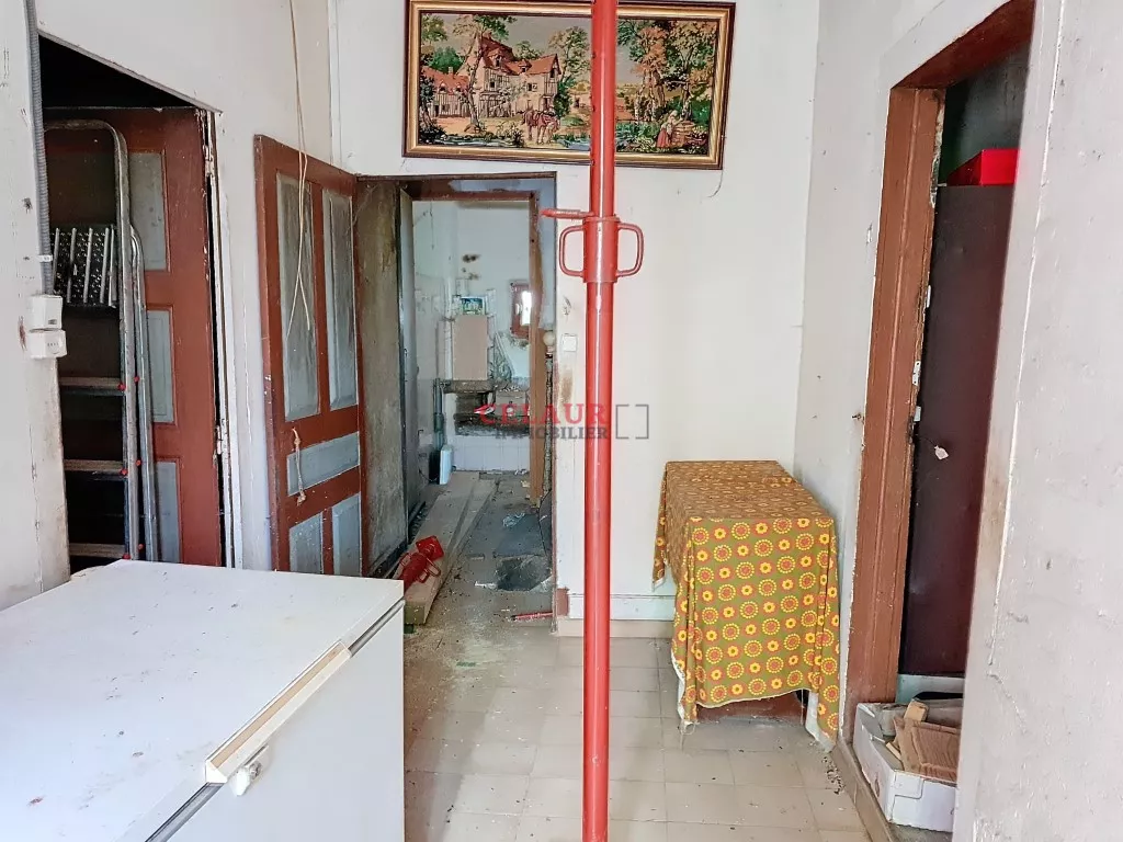 MAISON EN PIERRES A RENOVER