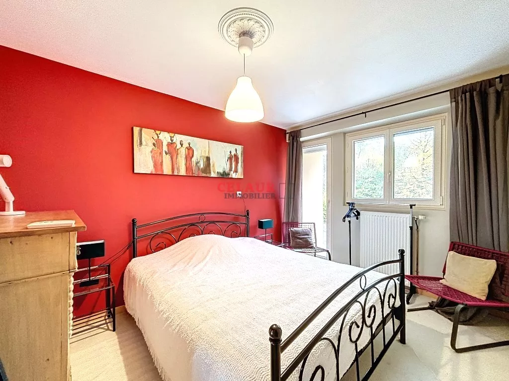 MAISON  5 CHAMBRES AVEC PISCINE PR&Egrave;S D'ARGENTAT SUR DORDONNE