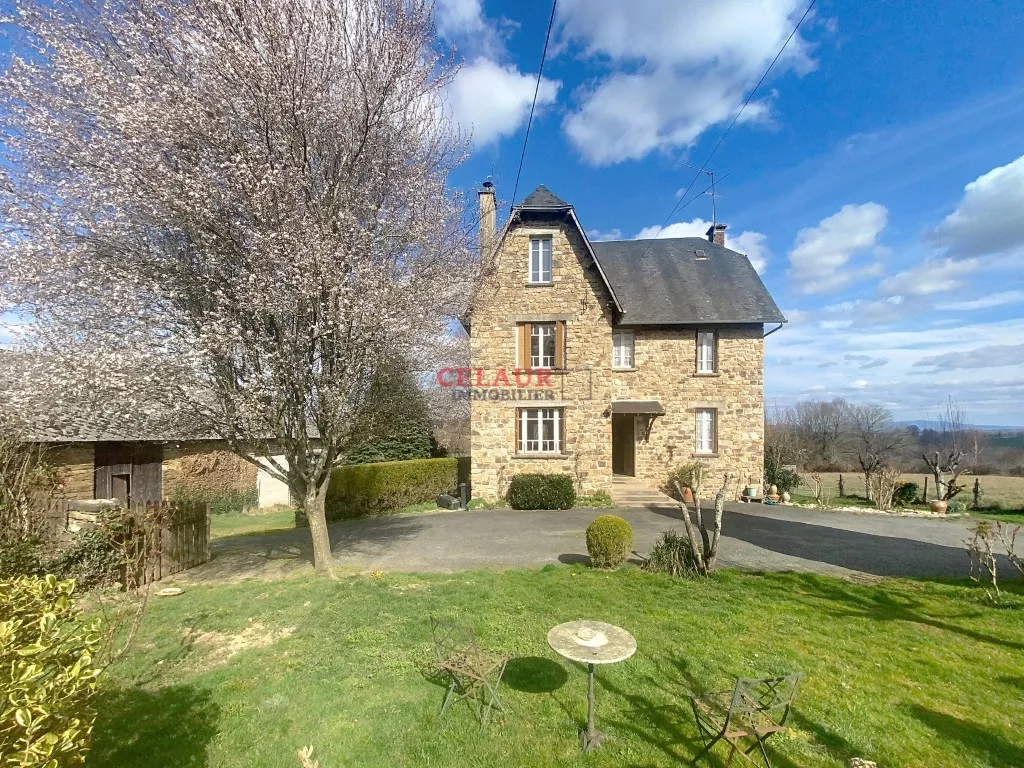 Maison et grange en pierre