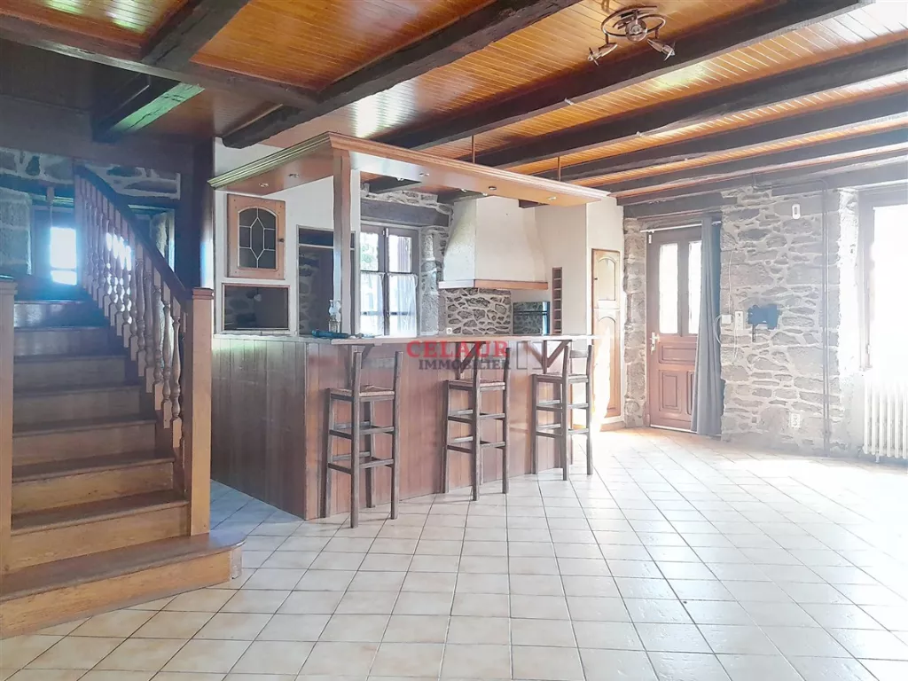 Maison familiale, habitable de suite.