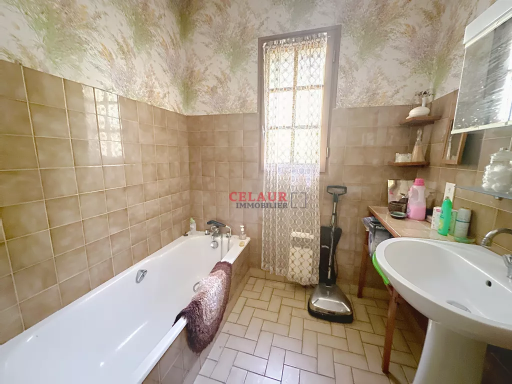 SPACIEUSE MAISON FAMILIALE AVEC VUE DEGAGEE