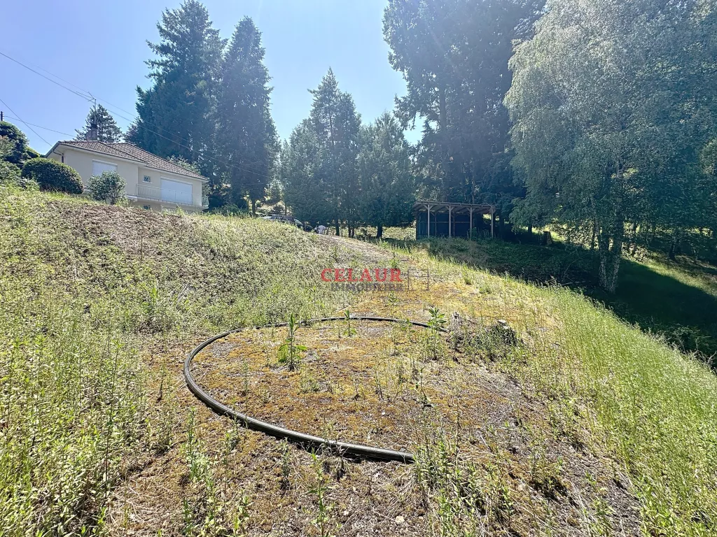 TERRAIN A BATIR SUR LES HAUTEURS DE TULLE