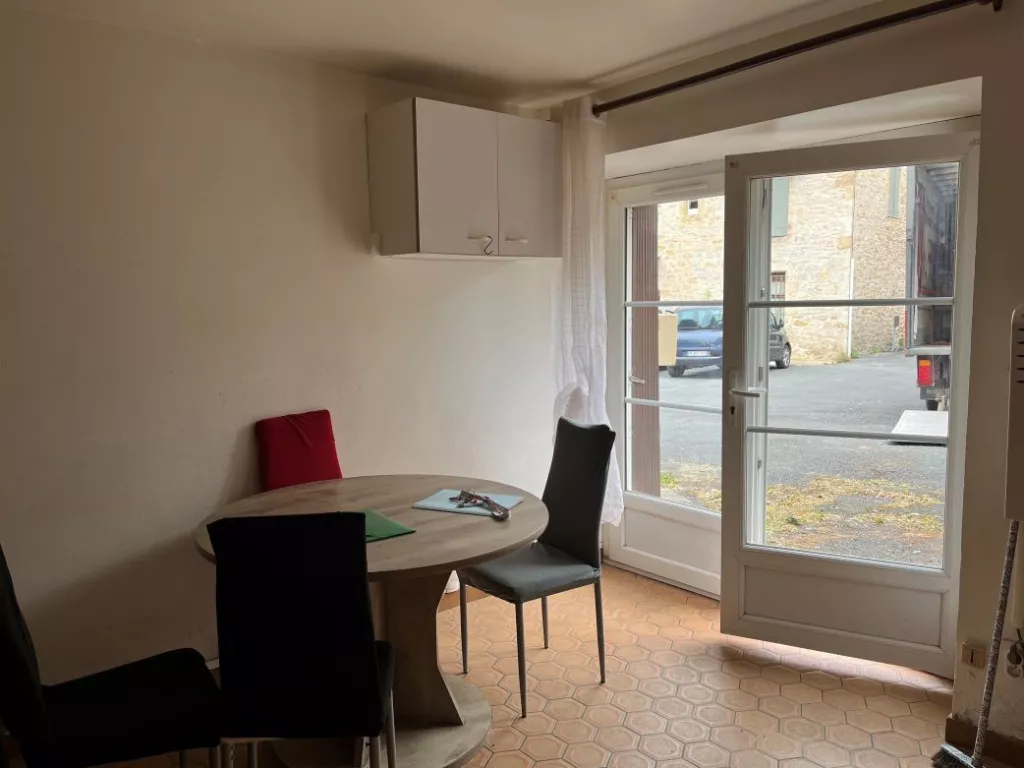 MAISON DE BOURG - T1BIS