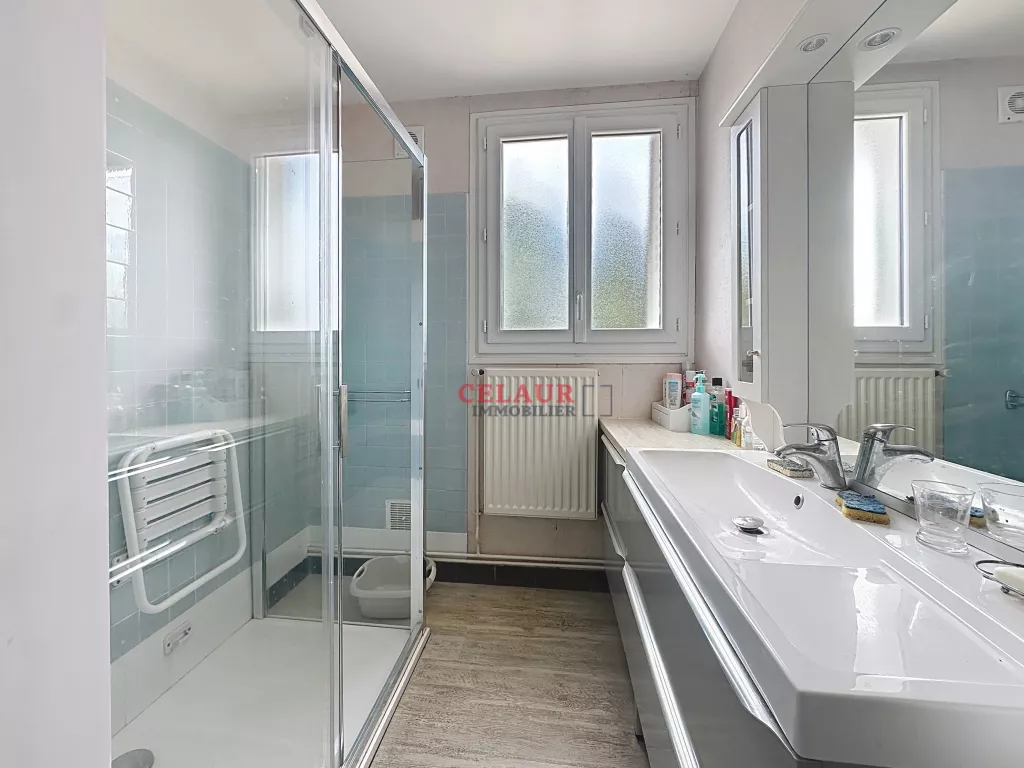 APPARTEMENT AVEC JARDIN