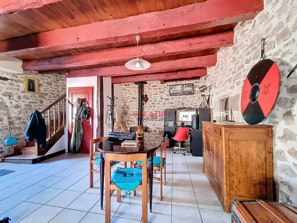 MAISON ANCIENNE EN PIERRE RENOVEE