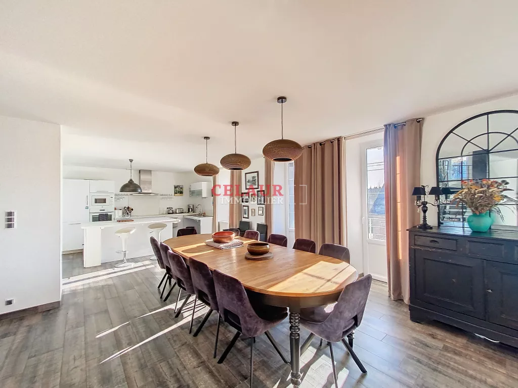 &Eacute;L&Eacute;GANTE MAISON AVEC BELLES PRESTATIONS