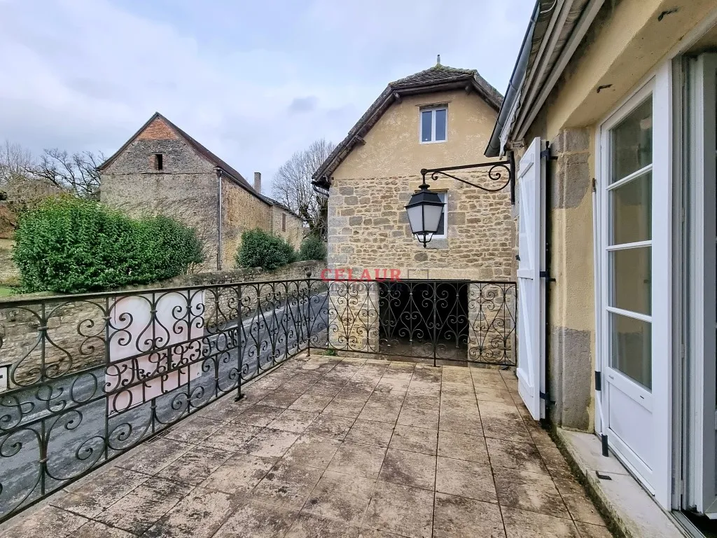 Ensemble immobilier en pierres