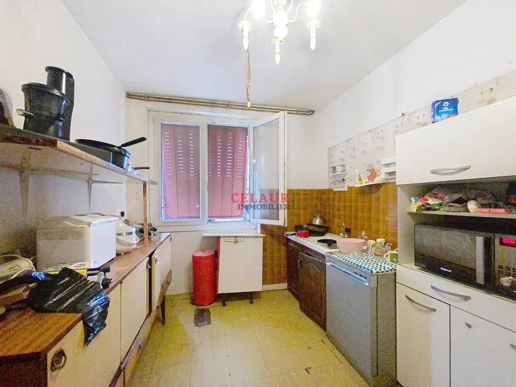 MAISON A R&Eacute;NOVER