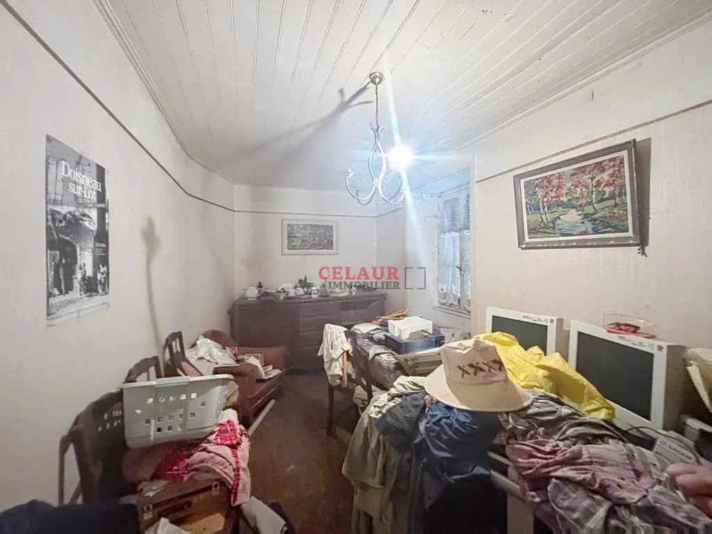 CORPS DE FERME SUR 9 HA VALLEE DORDOGNE