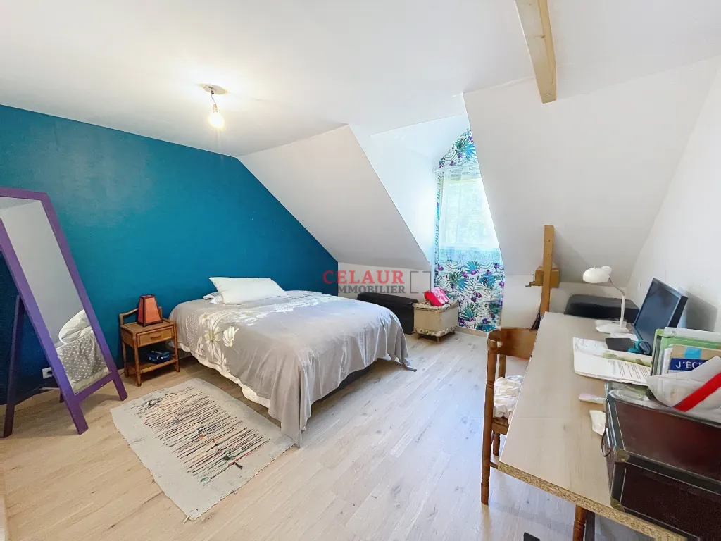 PROPRIETE EN PIERRES AVEC 4 HECTARES