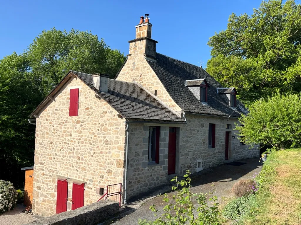 BELLE MAISON de CAMPAGNE sur 1 ha