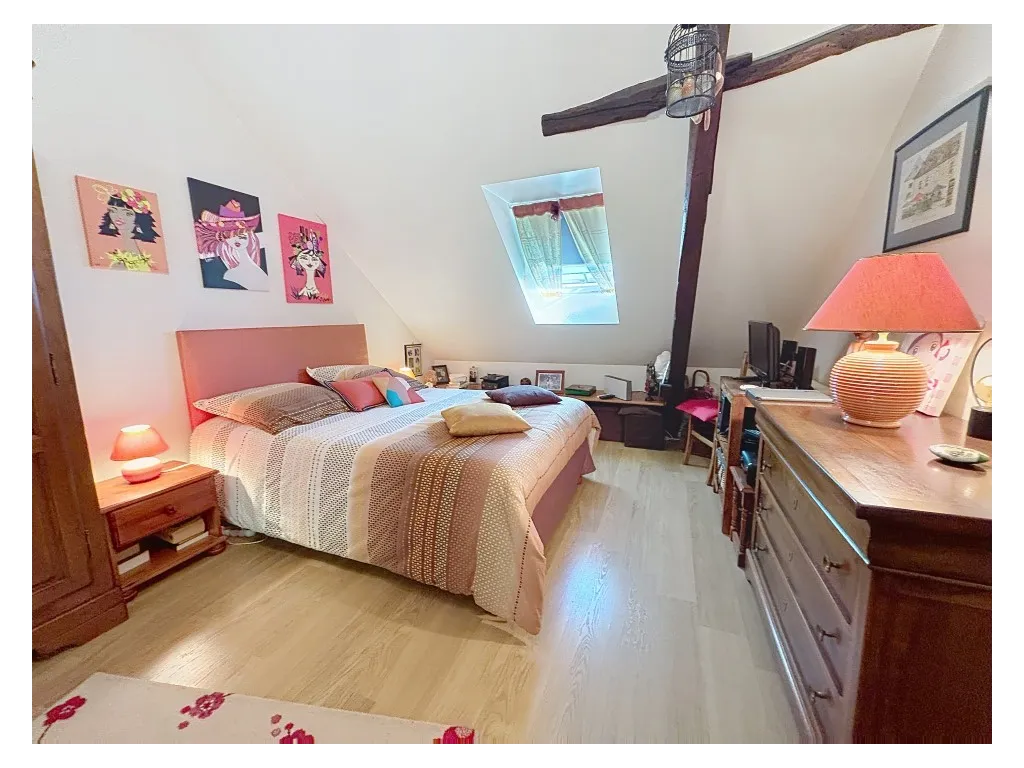 Maison en pierre avec vue