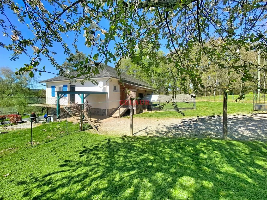 Maison familiale &agrave; Chamberet