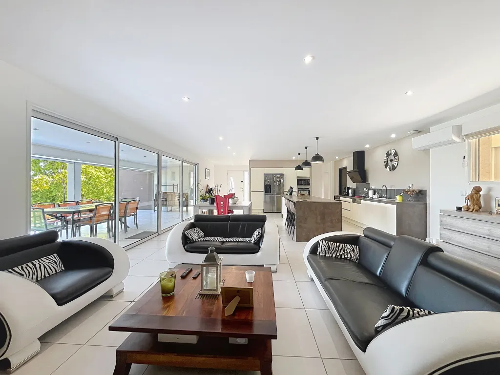 VILLA PLAIN PIED VUE PANORAMIQUE VAYRAC