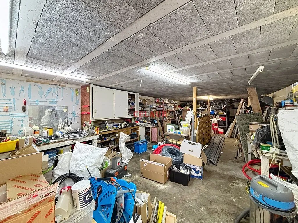 STORAGE BUILDING