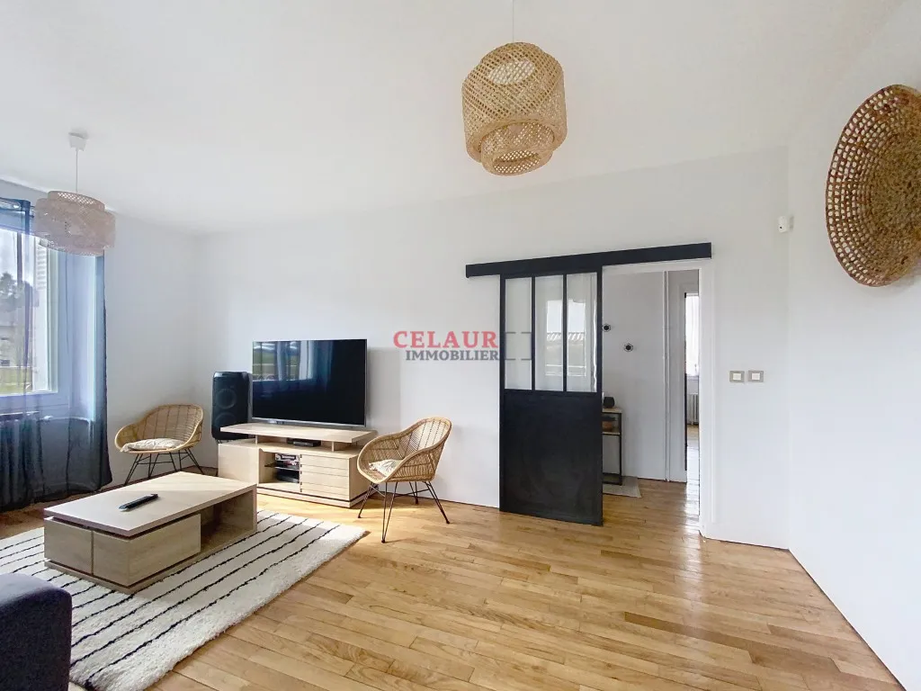 MAISON R&Eacute;NOV&Eacute;E AVEC PISCINE