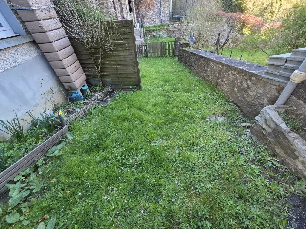 MAISON avec jardin