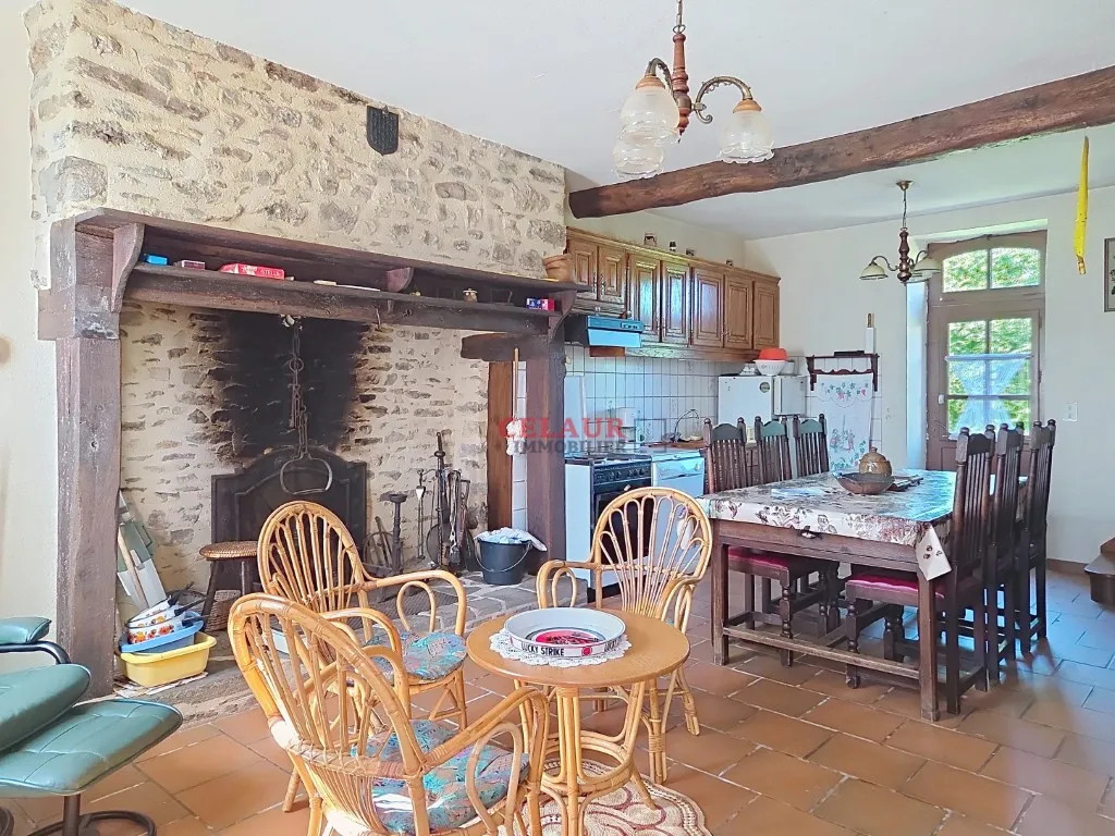 MAISON PIERRE AVEC D&Eacute;PENDANCE