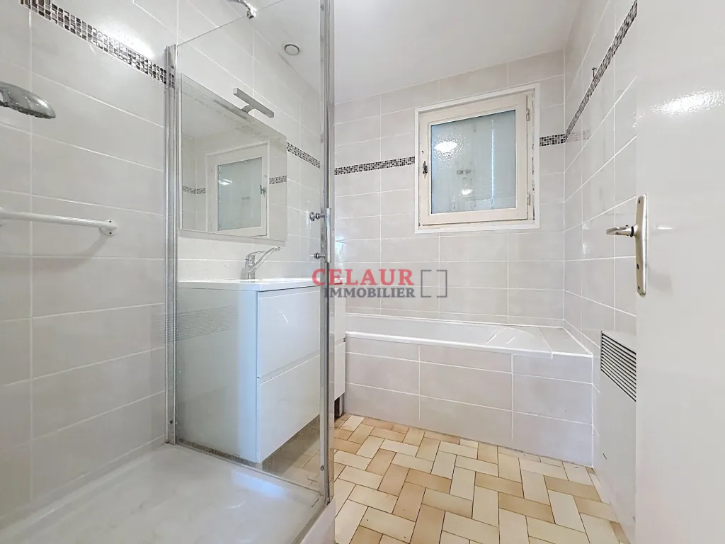 VAYRAC CHARMANTE MAISON LOTISSEMENT PLAIN PIED