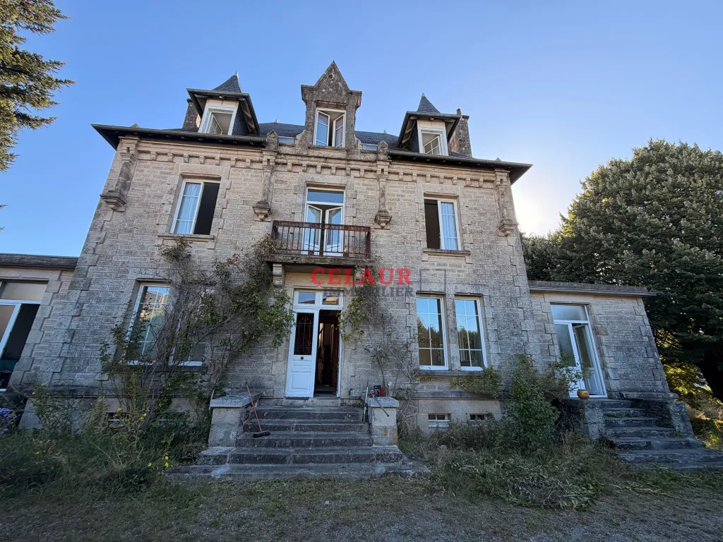 Maison bourgeoise en plein centre