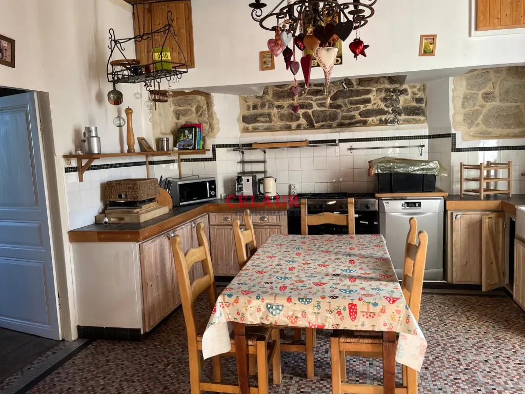 Maison de caract&egrave;re avec g&icirc;te