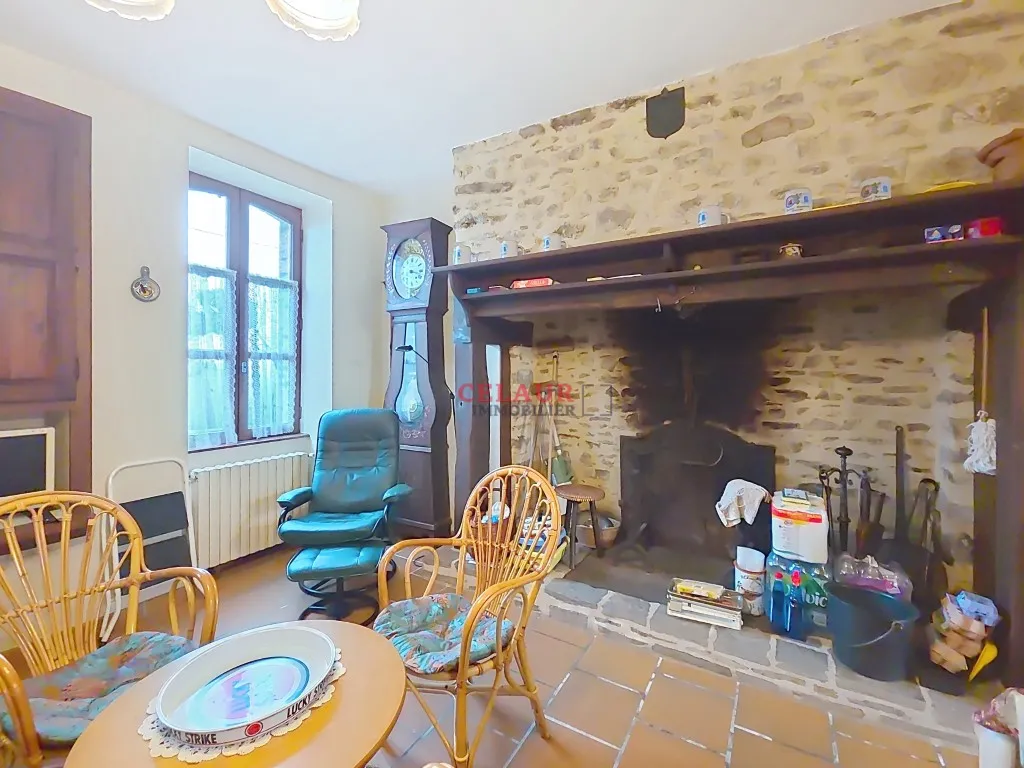 MAISON PIERRE AVEC D&Eacute;PENDANCE