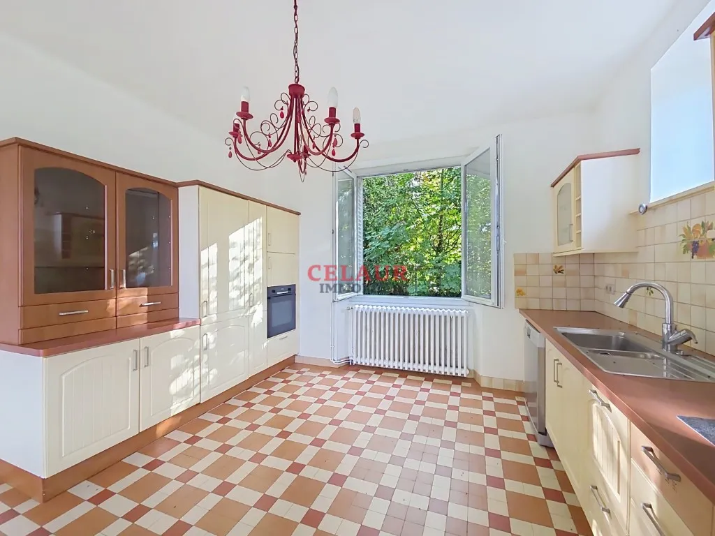 MAISON FAMILIALE &Agrave; SEILHAC